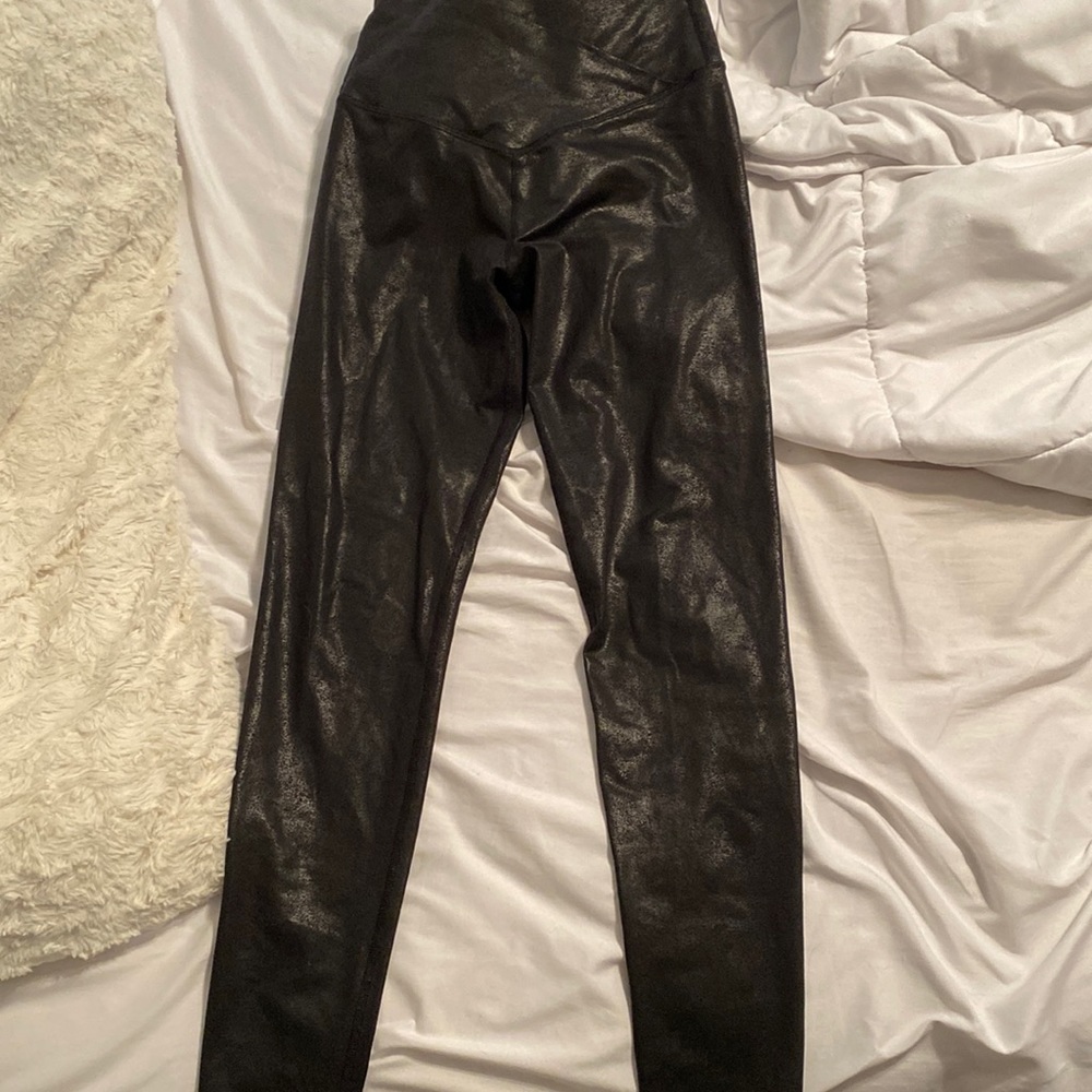 Arie metallic crossover leggings